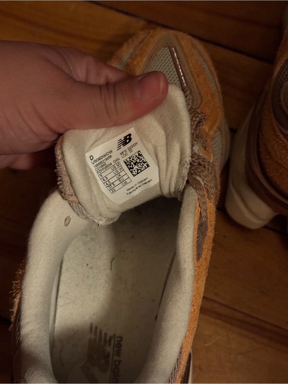 New Balance 9060 like new